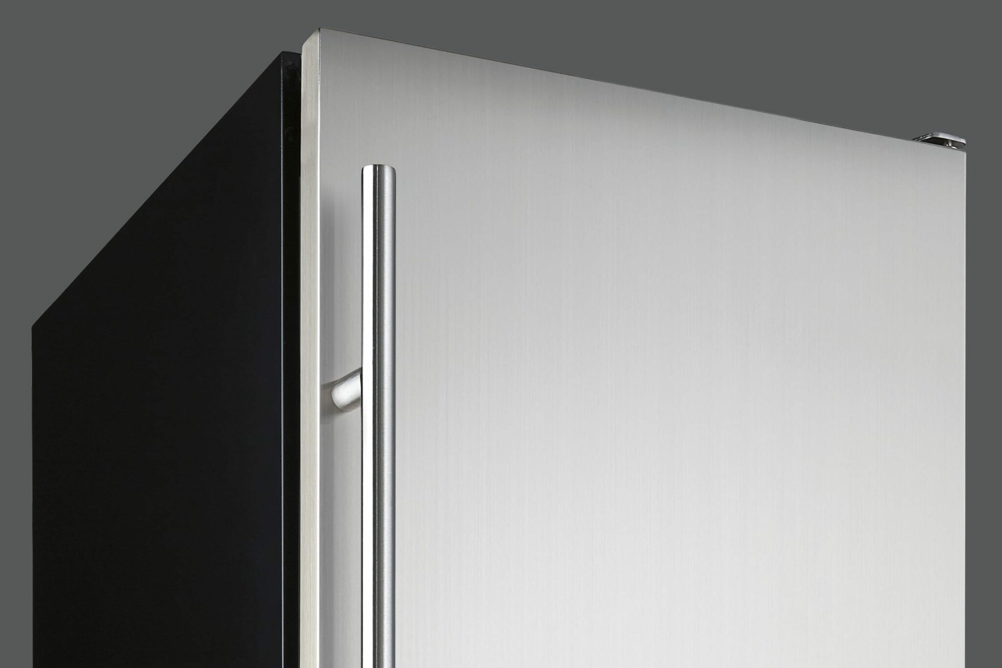 Mosel 15" Undercounter Ice Maker DIM32D1BSSPR Silhouette USA